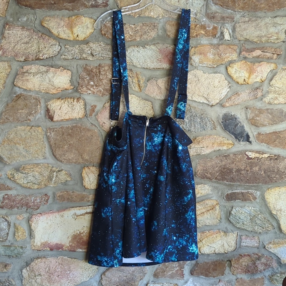 Hot topic Galaxy Print Suspender Skirt - Picture 8 of 12